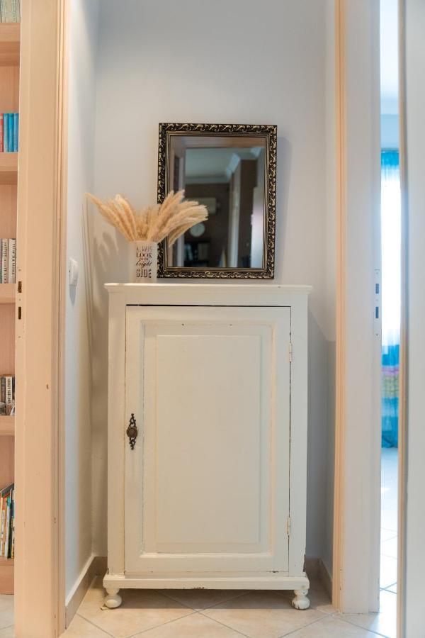 Aurelia Apartment Lixouri Buitenkant foto