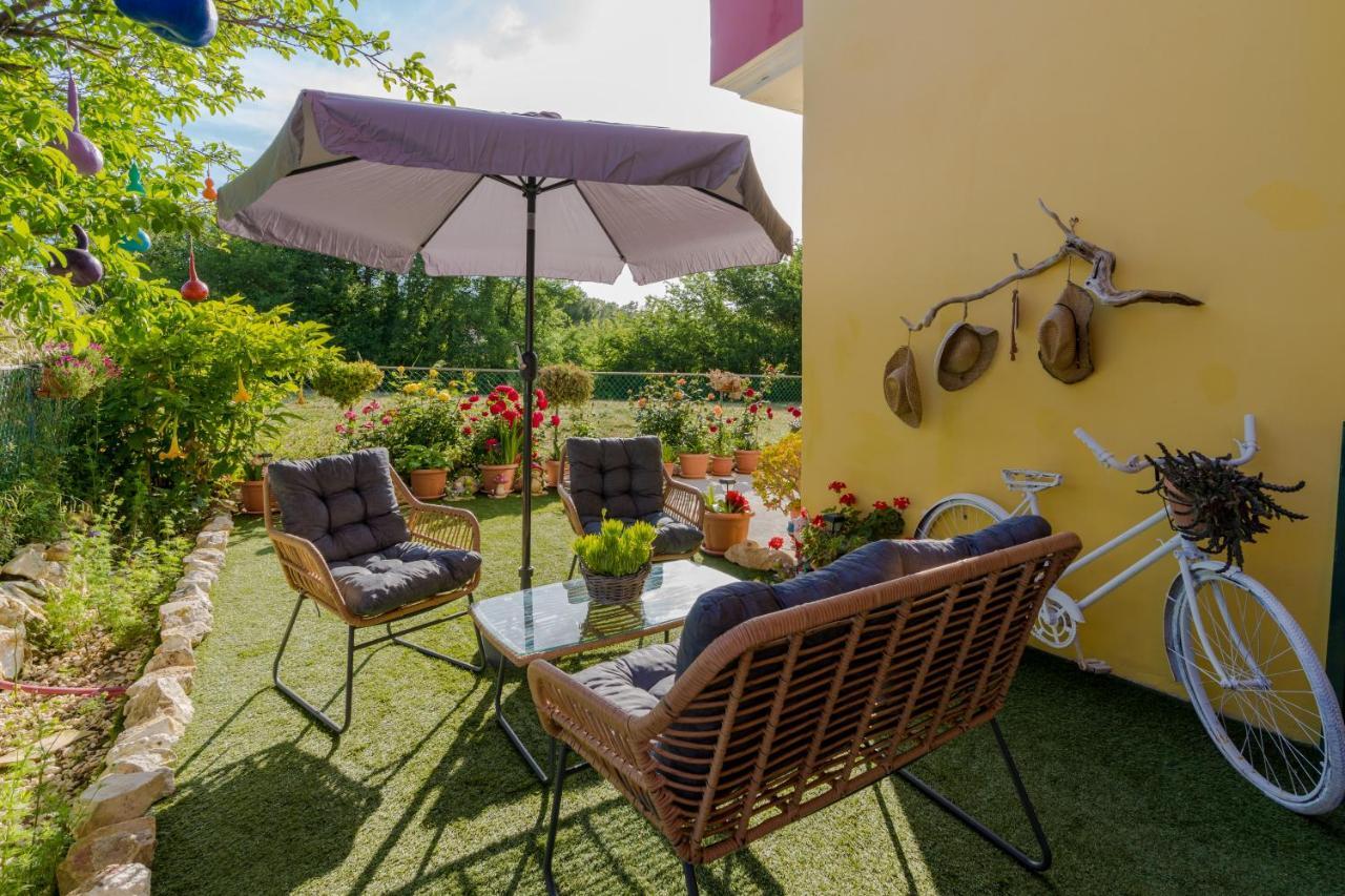 Aurelia Apartment Lixouri Buitenkant foto