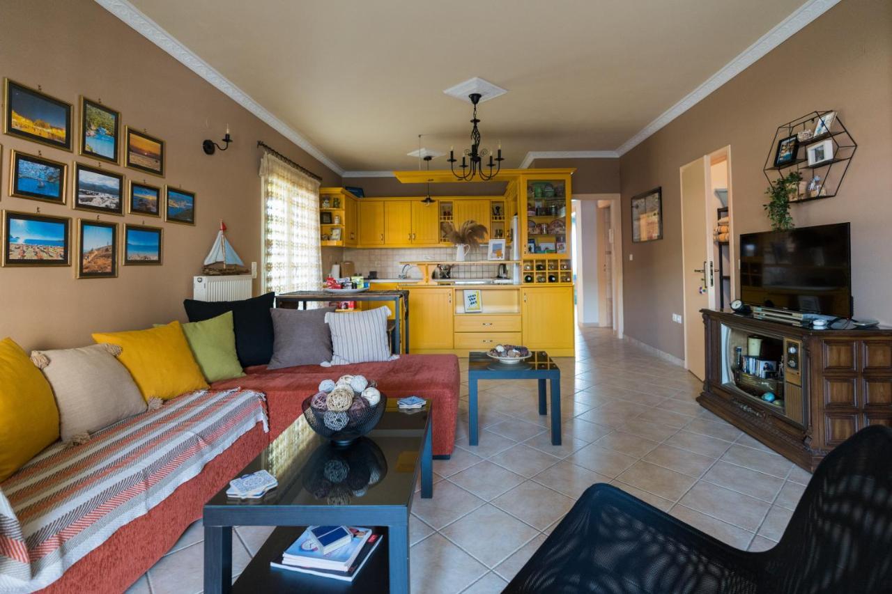 Aurelia Apartment Lixouri Buitenkant foto